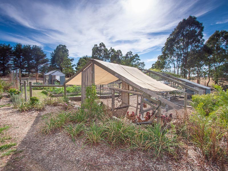 61 Phillips Road, Taradale VIC 3447