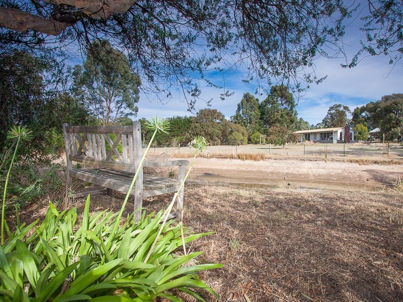 61 Phillips Road, Taradale VIC 3447