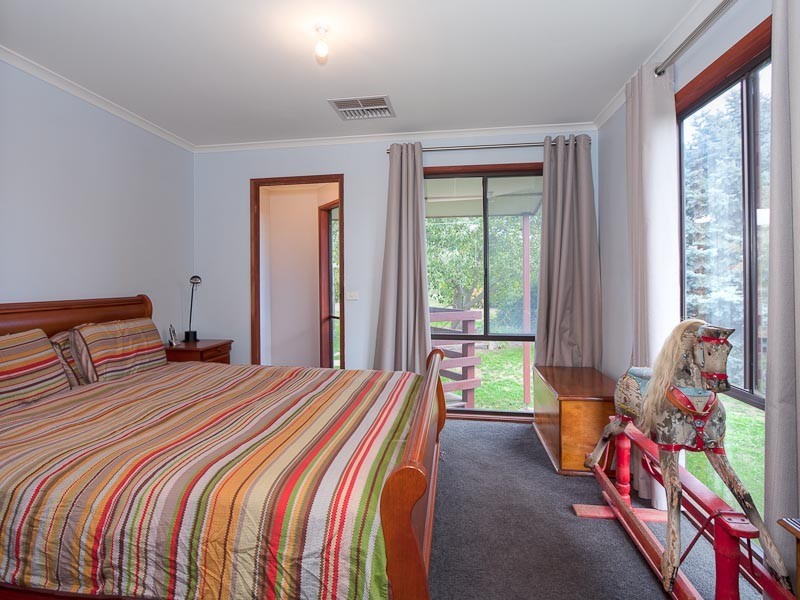 96 Coach Road, Newham VIC 3442