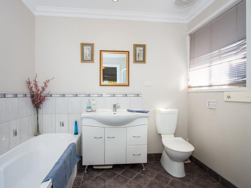 5 Warren Street, Kyneton VIC 3444