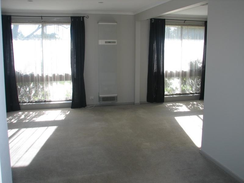 11 Beauchamp Street, Kyneton VIC 3444