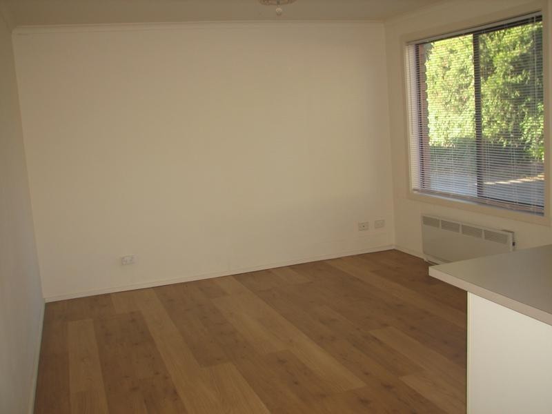 2/80 Beauchamp Street, Kyneton VIC 3444