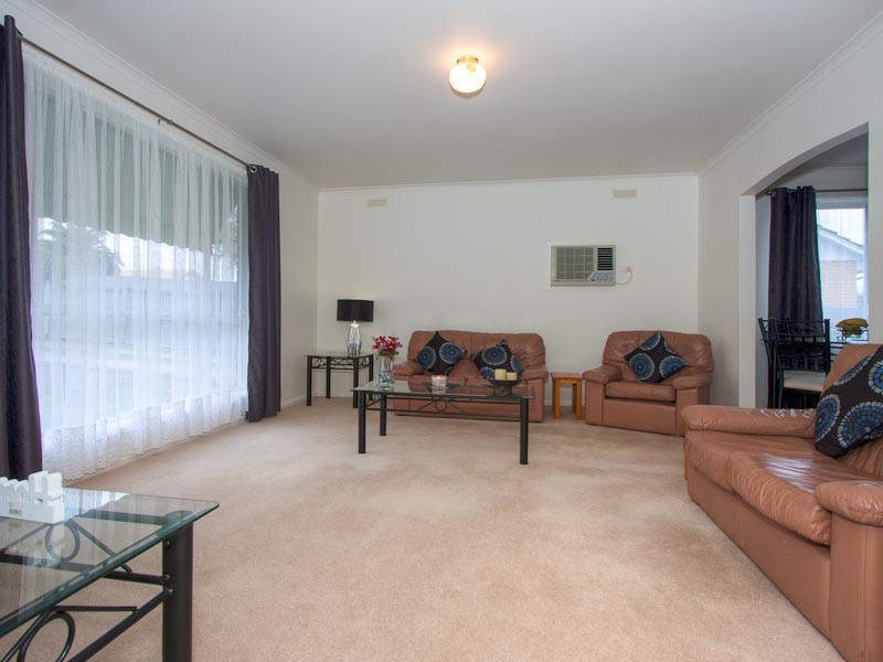 15 Barton Street, Kyneton VIC 3444