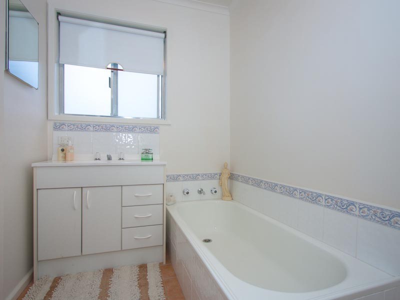 15 Barton Street, Kyneton VIC 3444