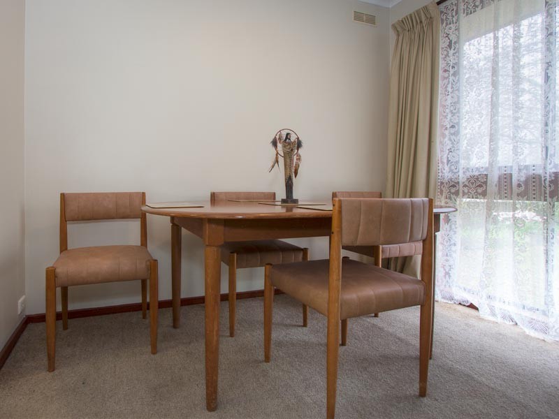 2/17 Maxwell Street, Kyneton VIC 3444