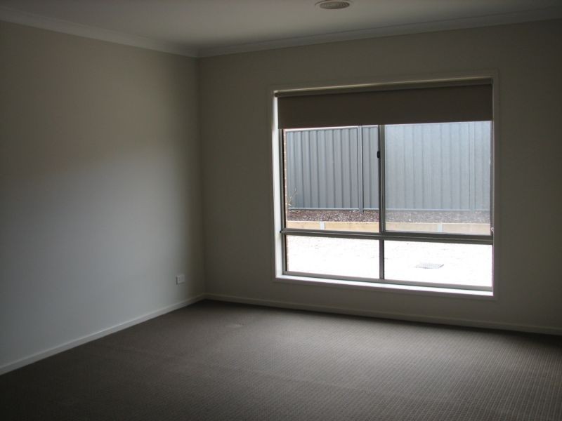 80 Caroline Chisholm Drive, Kyneton VIC 3444