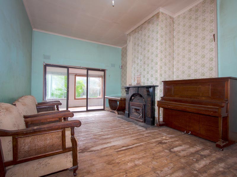 8 Trentham Road, Tylden VIC 3444