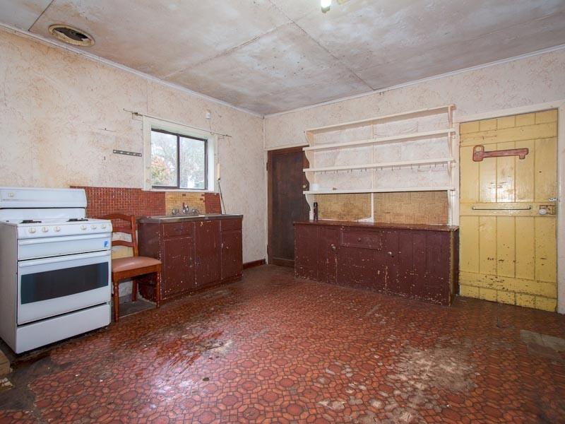 8 Trentham Road, Tylden VIC 3444