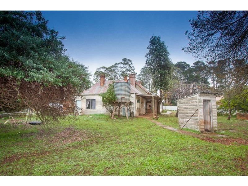 8 Trentham Road, Tylden VIC 3444