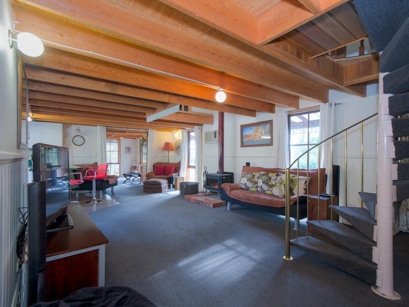 27 Deakin Court, Kyneton VIC 3444