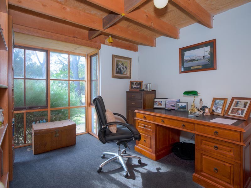 27 Deakin Court, Kyneton VIC 3444