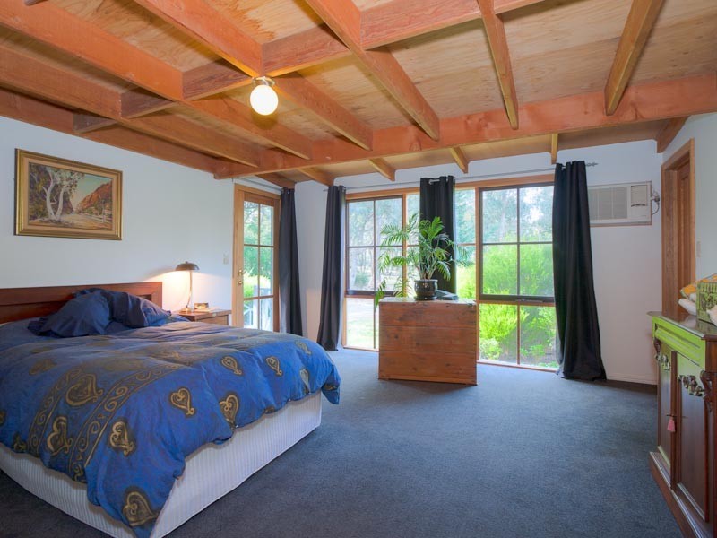 27 Deakin Court, Kyneton VIC 3444