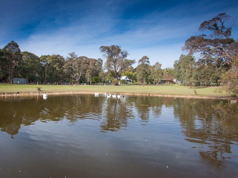 27 Deakin Court, Kyneton VIC 3444