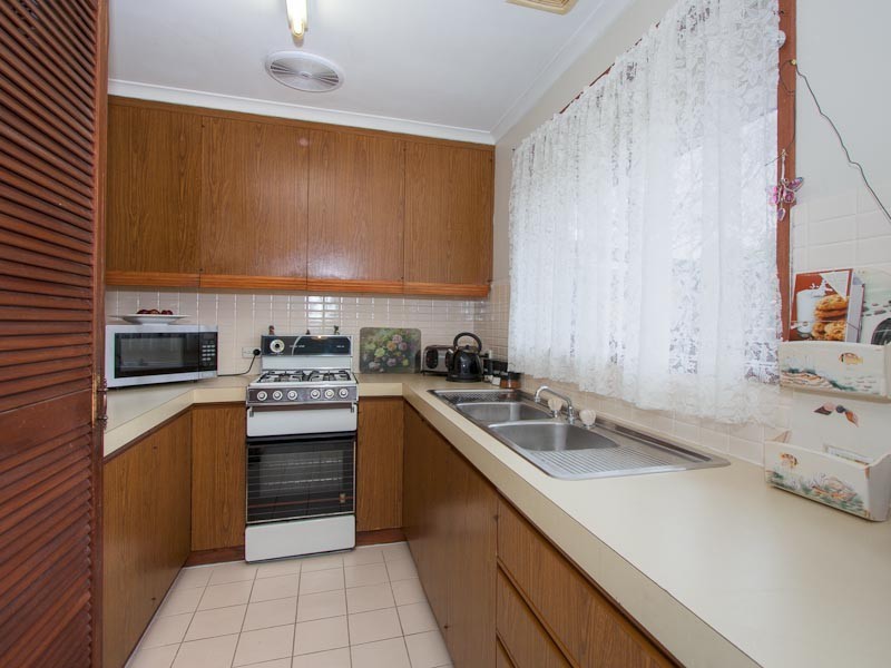 2/17 Maxwell Street, Kyneton VIC 3444