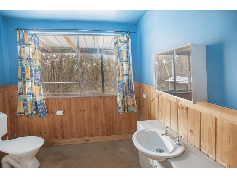 61 Back Creek Road, Drummond VIC 3461