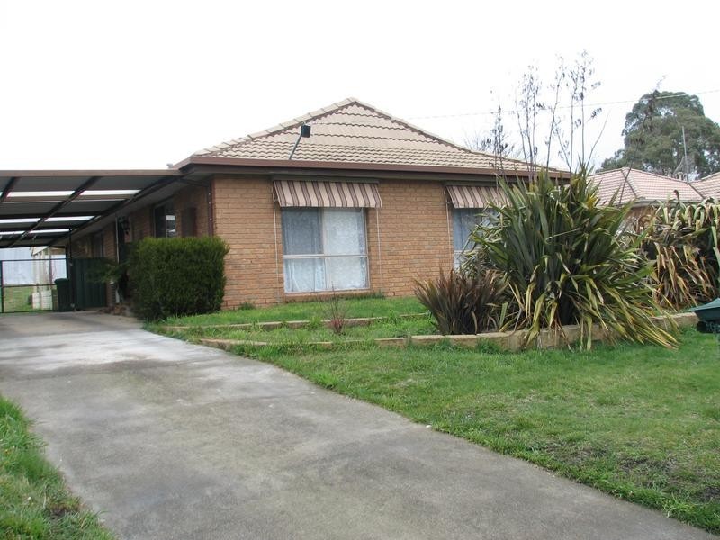 15 Palmer Place, Kyneton VIC 3444