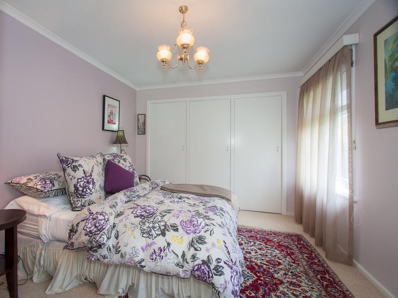 20 Morris Road, Woodend VIC 3442