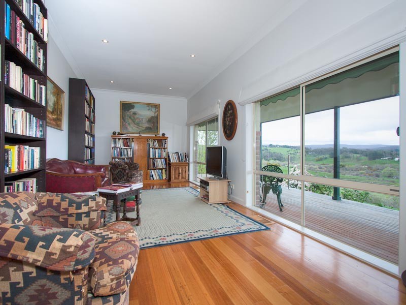 54 Conlans Road, Taradale VIC 3447