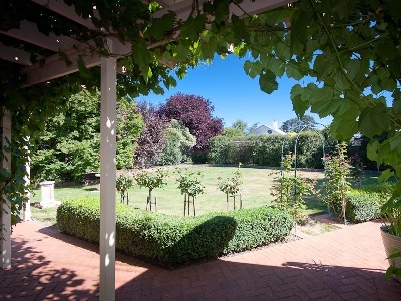 13 Bodkin Street, Kyneton VIC 3444