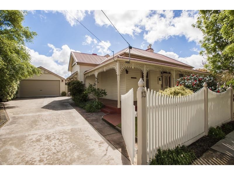 13 Bodkin Street, Kyneton VIC 3444