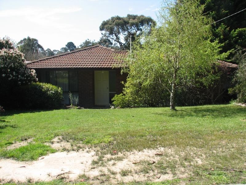 1 Rodney Drive, Woodend VIC 3442