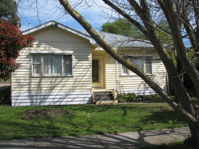 21 Mitchell Street, Kyneton VIC 3444