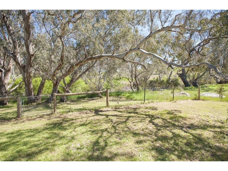 21 Redesdale Road, Metcalfe VIC 3448