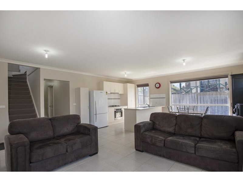 3/31 Bourke Street, Kyneton VIC 3444