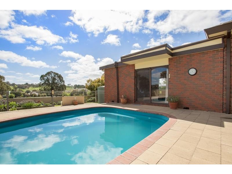 94 Davy Street, Taradale VIC 3447