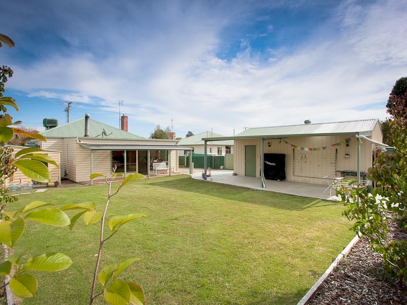 30 Victoria Street, Kyneton VIC 3444