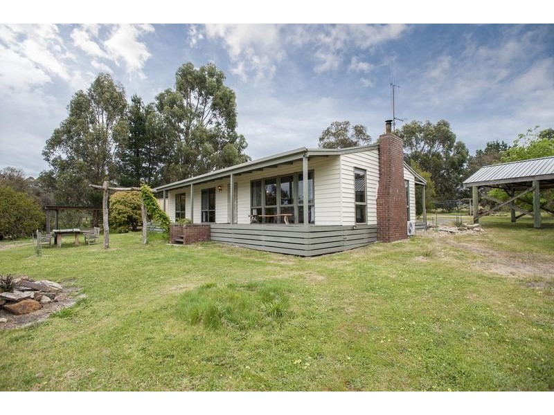 61 Phillips Road, Taradale VIC 3447