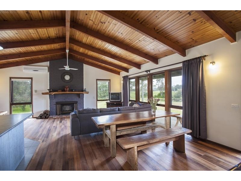 61 Phillips Road, Taradale VIC 3447