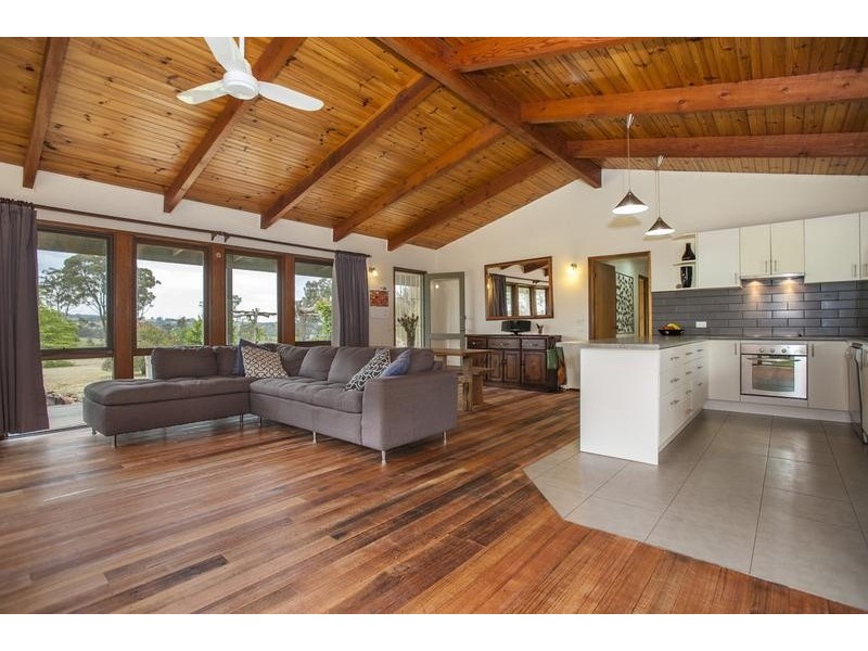 61 Phillips Road, Taradale VIC 3447