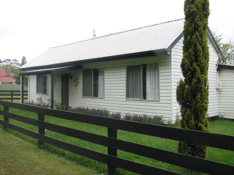 13 Market Street, Trentham VIC 3458