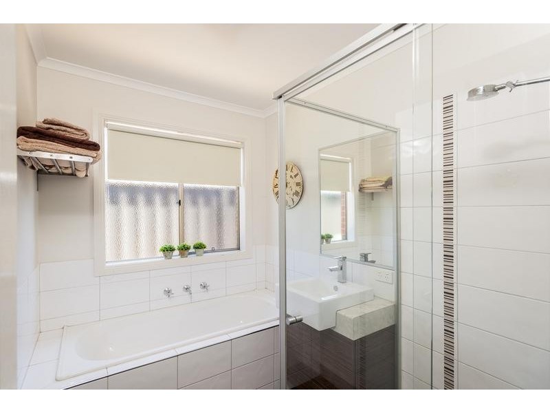 67 Caroline Chisholm Drive, Kyneton VIC 3444