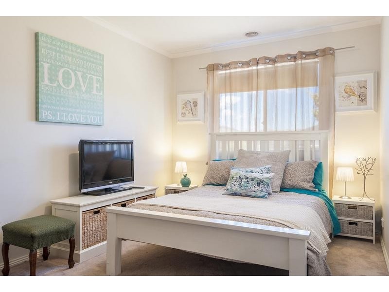 67 Caroline Chisholm Drive, Kyneton VIC 3444