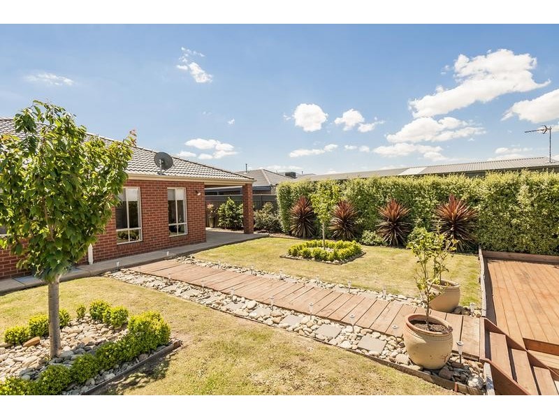 67 Caroline Chisholm Drive, Kyneton VIC 3444