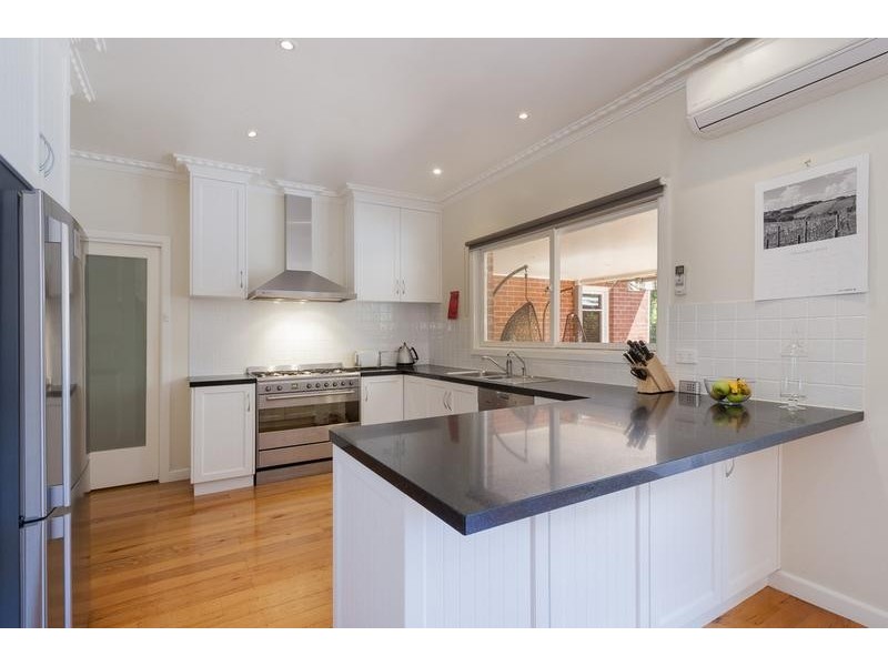 11 Langley Street, Kyneton VIC 3444