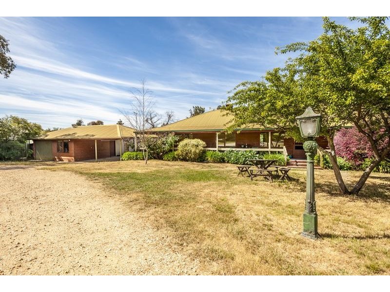 40 Phillips Road, Taradale VIC 3447