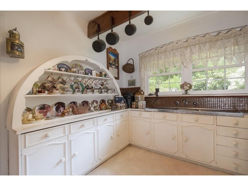 71 Walkers Road, Woodend VIC 3442