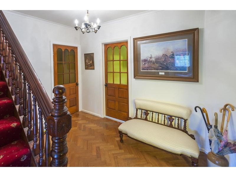 71 Walkers Road, Woodend VIC 3442