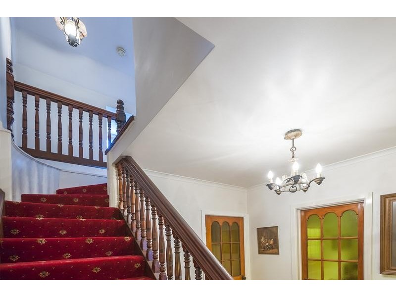 71 Walkers Road, Woodend VIC 3442