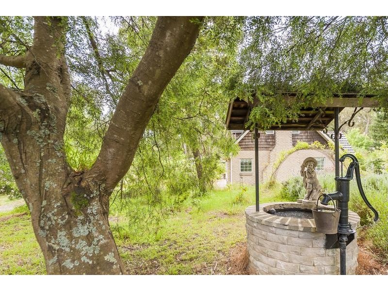 71 Walkers Road, Woodend VIC 3442