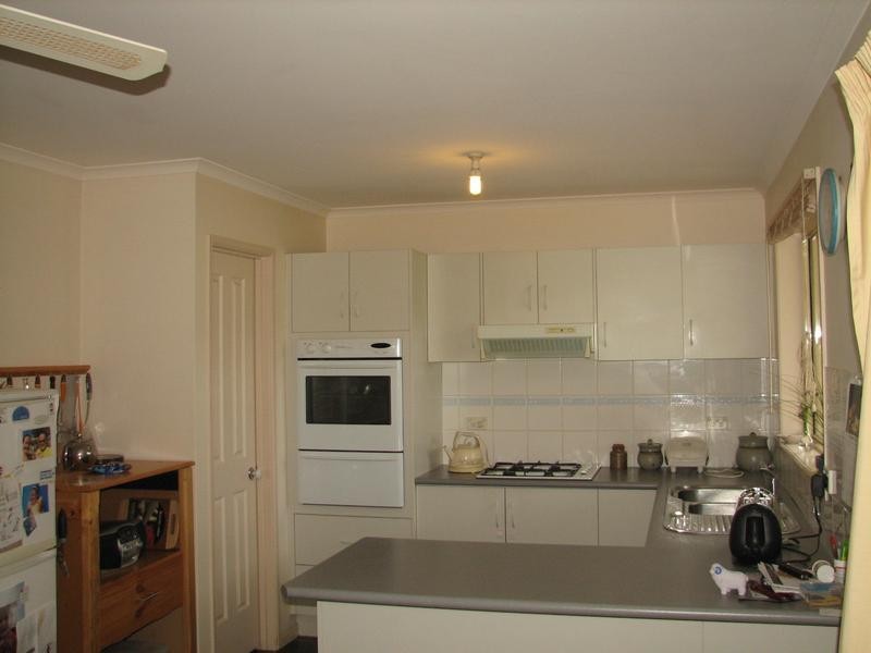 33 Burton Avenue, Kyneton VIC 3444