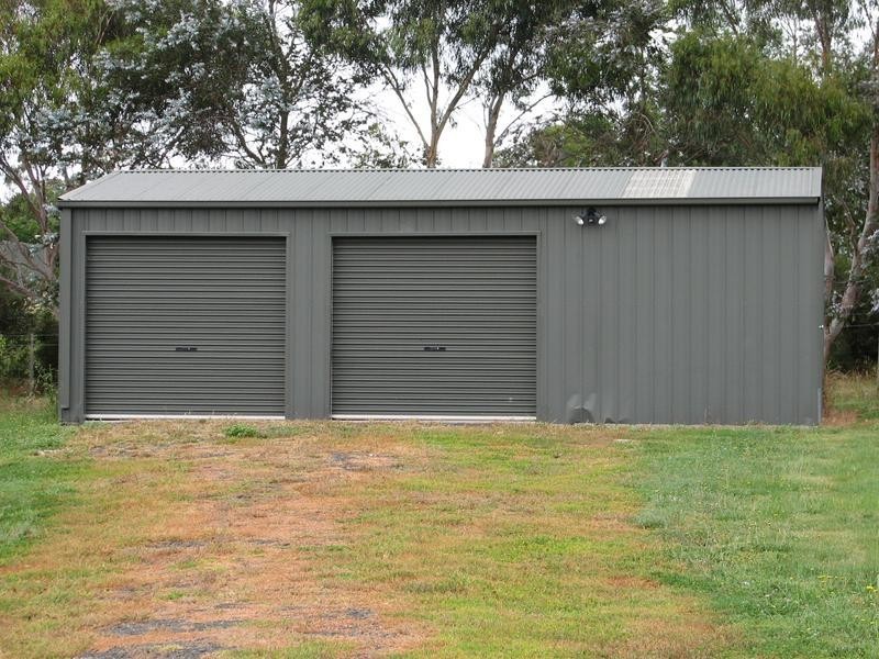 33 Burton Avenue, Kyneton VIC 3444