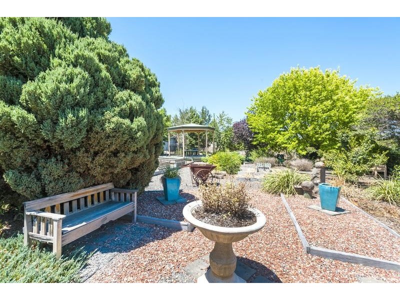 4 Talbots Lane, Taradale VIC 3447