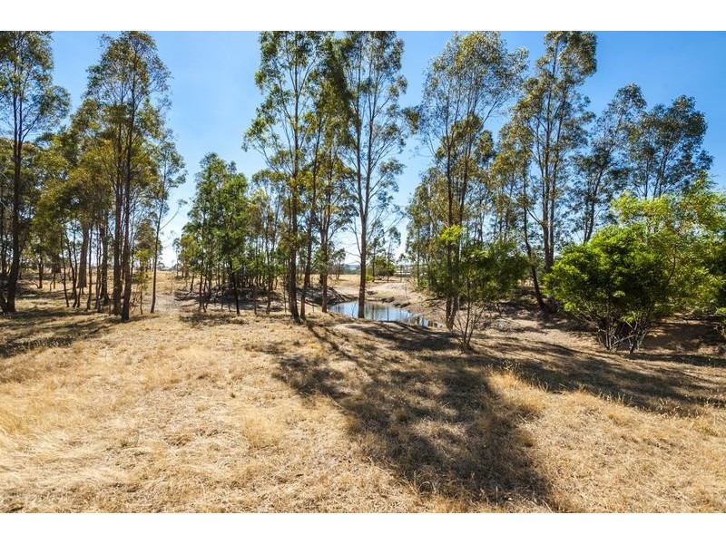 30 Trevor Drive, Taradale VIC 3447