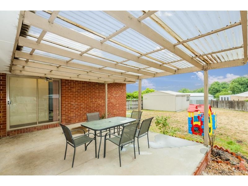 23 Jacobs Avenue, Kyneton VIC 3444