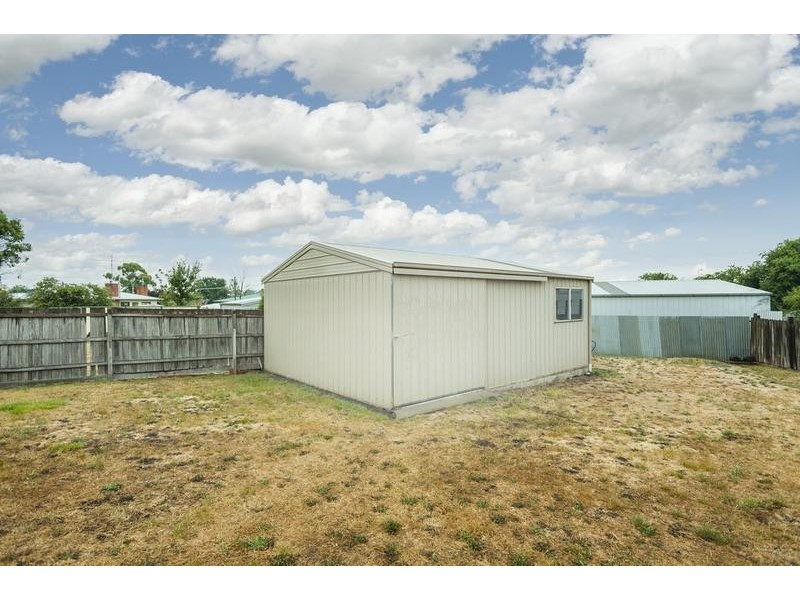 23 Jacobs Avenue, Kyneton VIC 3444