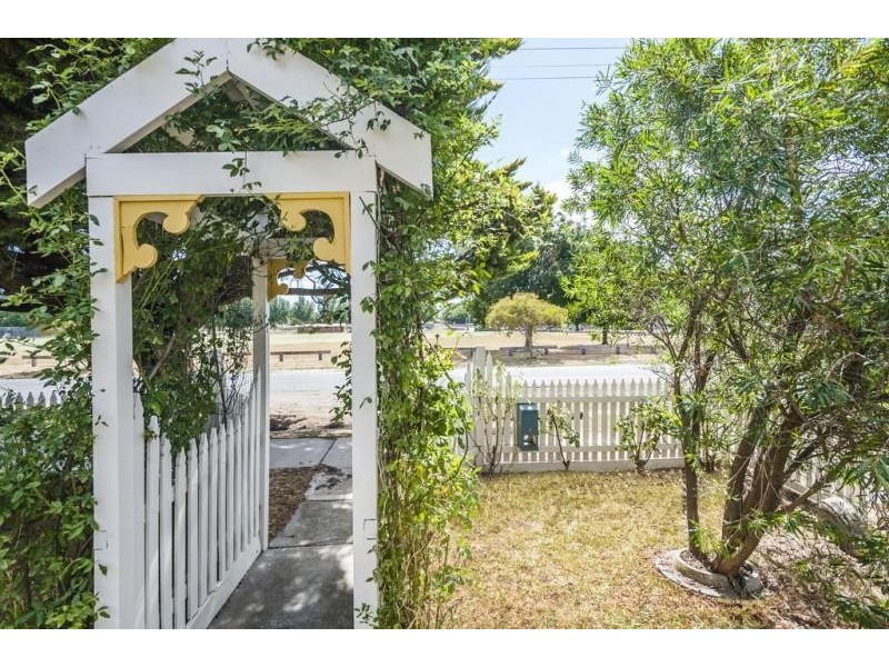 56 Victoria Street, Kyneton VIC 3444